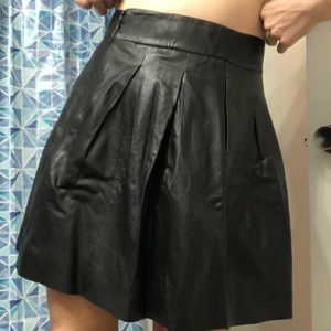 Black Banana Republic Leather Pleated Skirt